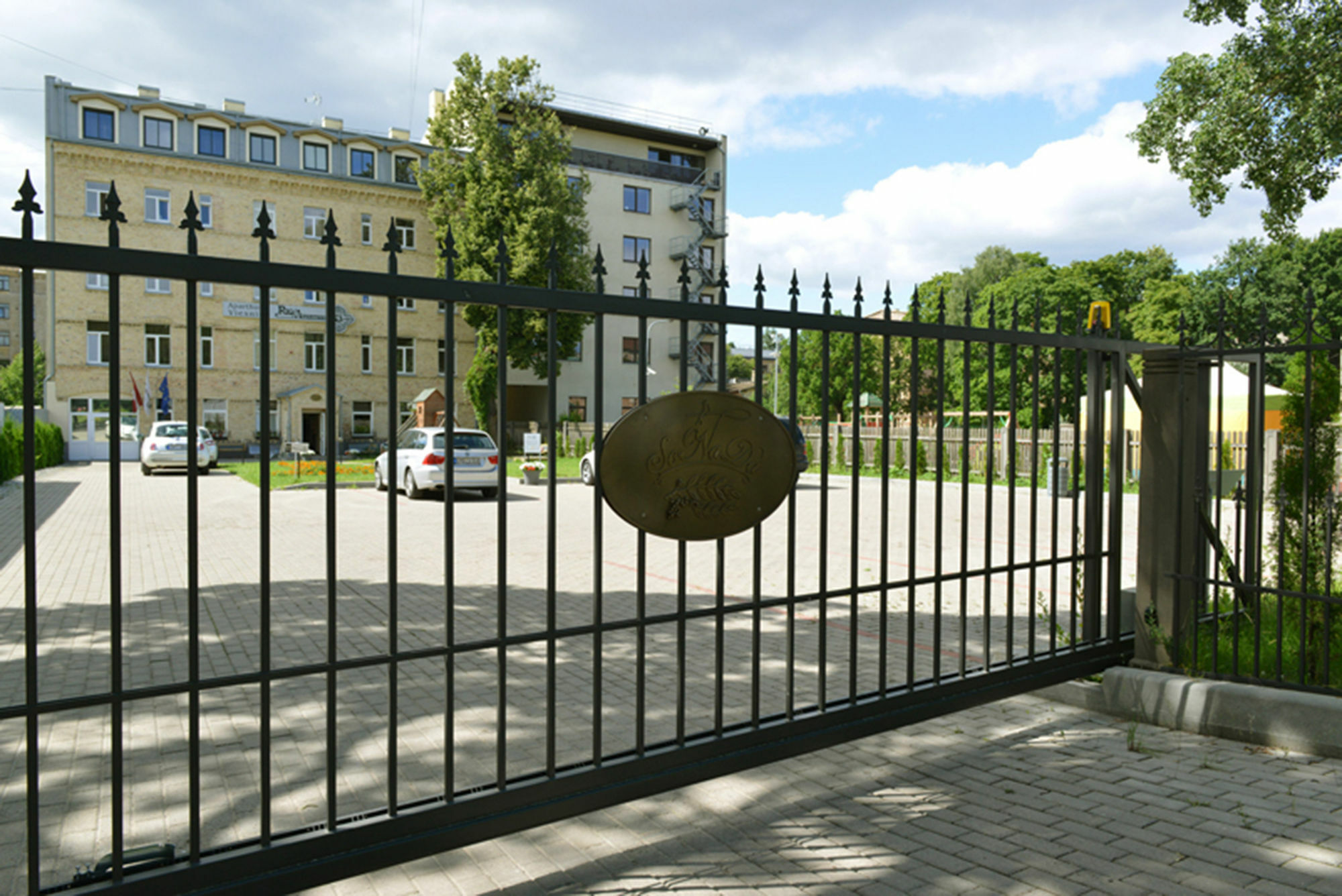 Rigaapartment Sonada Family Aparthotel - Private Parking Buitenkant foto