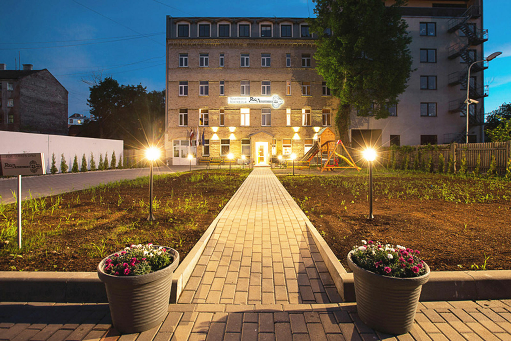 Rigaapartment Sonada Family Aparthotel - Private Parking Buitenkant foto