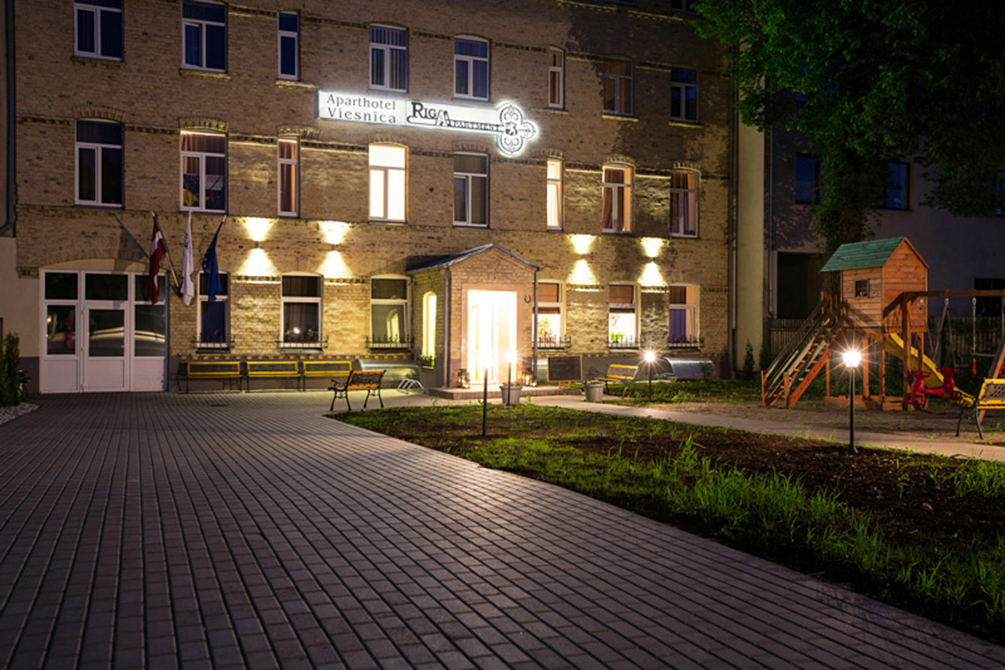 Rigaapartment Sonada Family Aparthotel - Private Parking Buitenkant foto